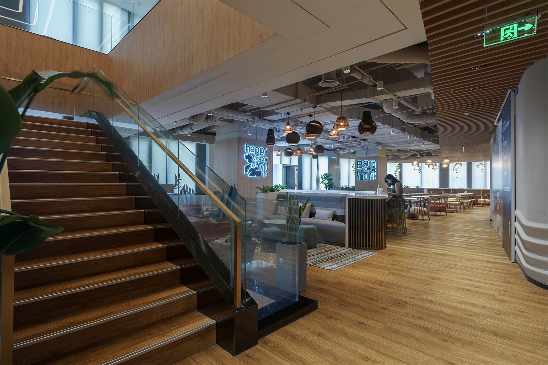 复星旅文 - 上海潜马建筑装饰设计工程有限公司